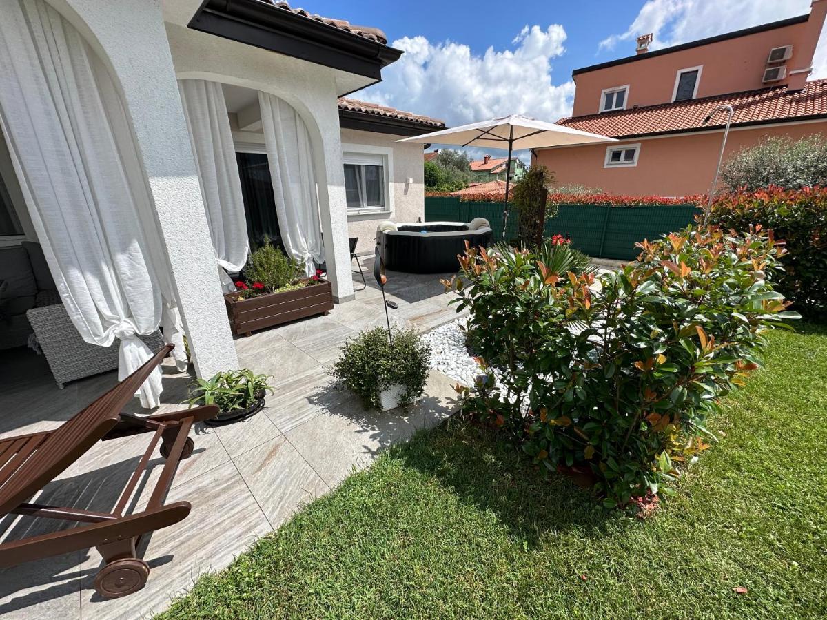 Villa Zonta Apartment Maremi With Private Jacuzzi Бує Екстер'єр фото