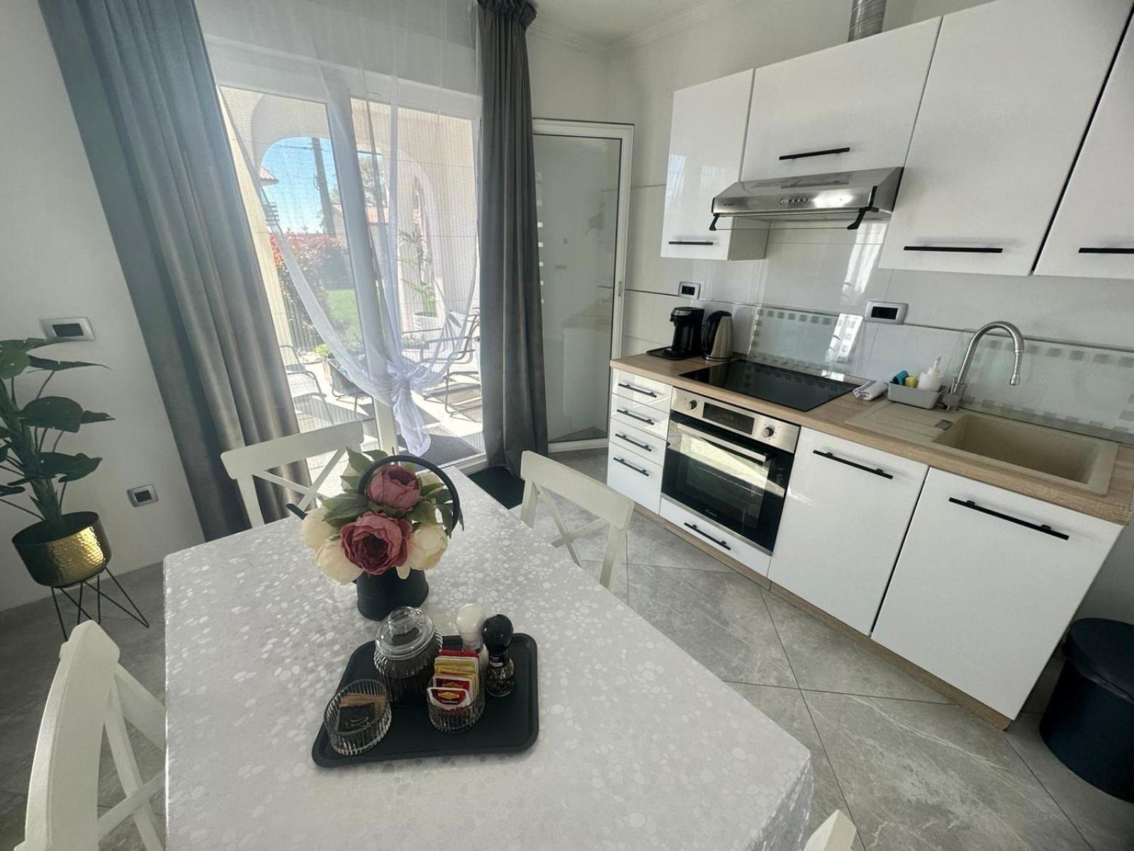 Villa Zonta Apartment Maremi With Private Jacuzzi Бує Екстер'єр фото