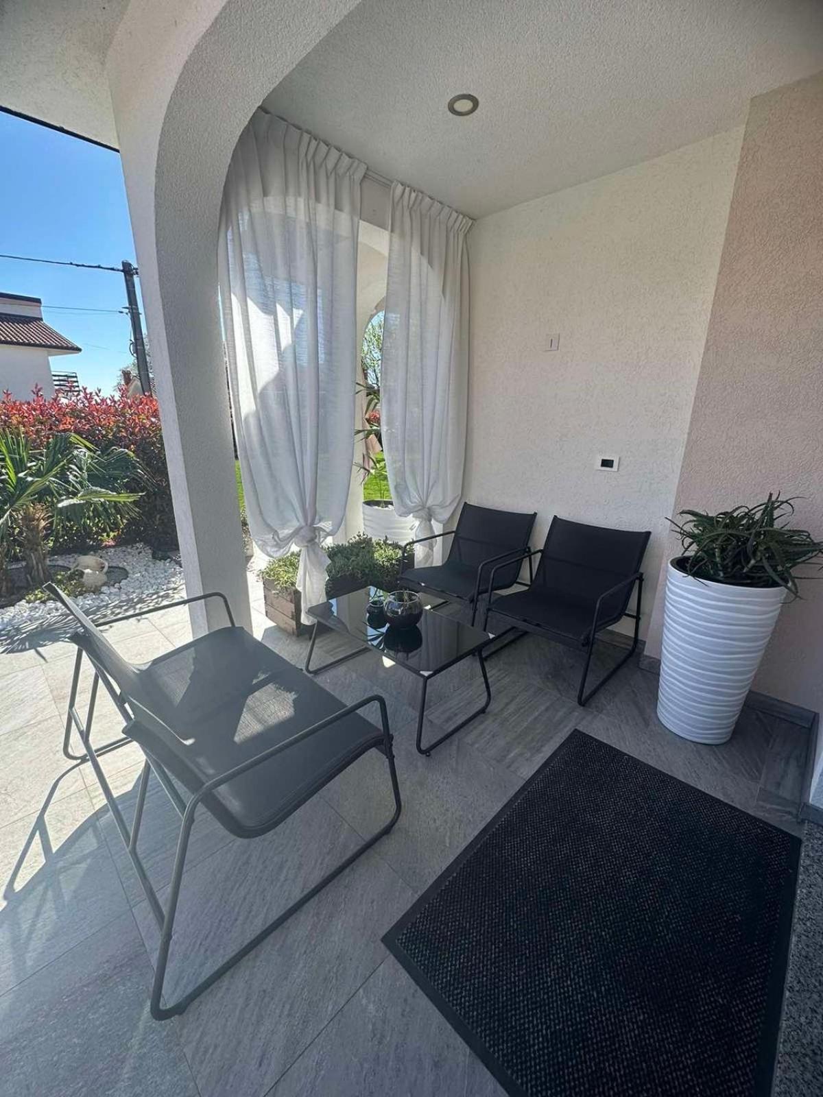 Villa Zonta Apartment Maremi With Private Jacuzzi Бує Екстер'єр фото